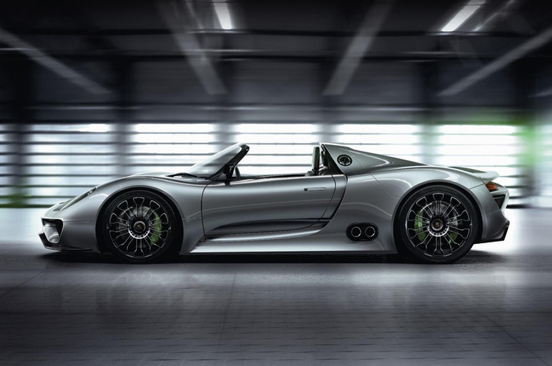 Porsche 918 Spyder ma cztery silniki