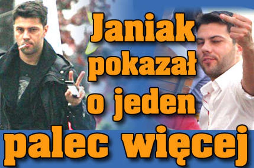 Janiak pokazał jeden palec więcej