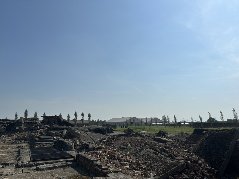 Ruiny krematorium Auschwitz II-Birkenau