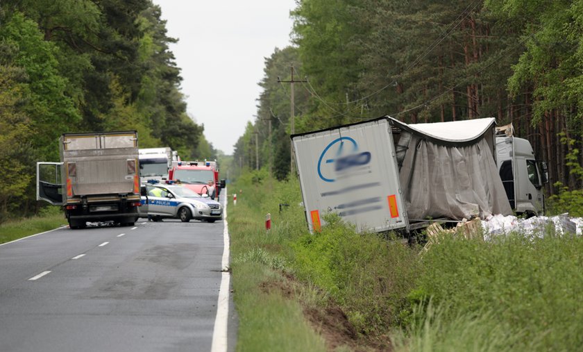 Kierowca zmiażdżony przez ciężarówkę