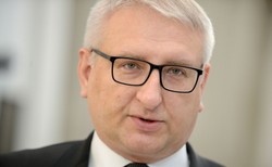 "Fakt" ujawnia dziwny plan posła Pięty na walkę z terroryzmem. Wysłał go swojej kochance z prośbą o opinię