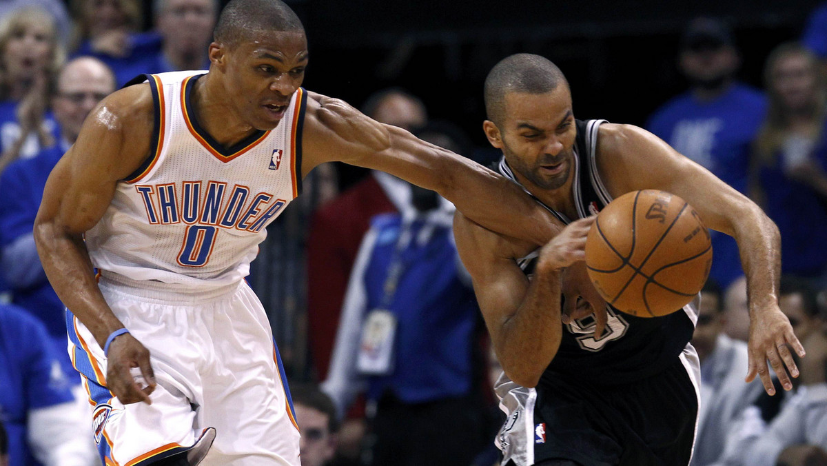 Marcin Gortat ma duże szanse stać się jednym z najlepszych centrów w NBA. Doszedł do naprawdę wysokiego poziomu - mówi Tony Parker rozgrywający San Antonio Spurs i reprezentacji Francji w wywiadzie dla "Przeglądu Sportowego".