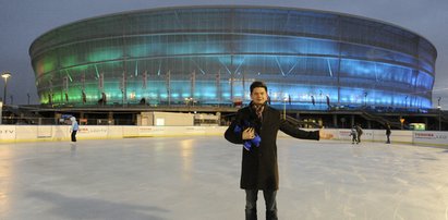 Przyjdź na lodowisko przy stadionie!