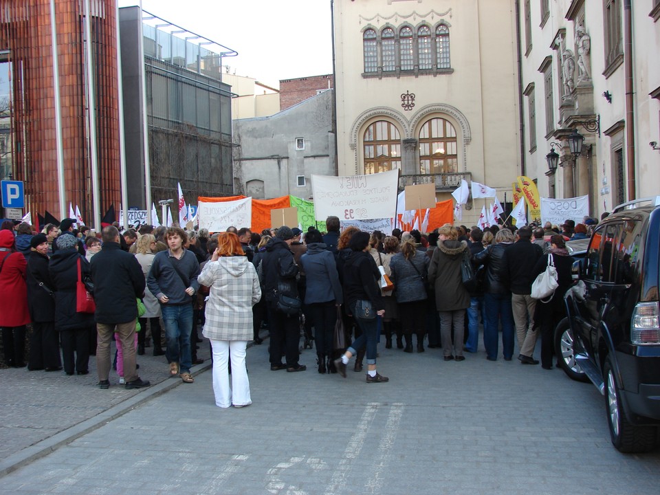 Protest przed magistratem, fot. Monika Kamińska-Wcisło/ Onet