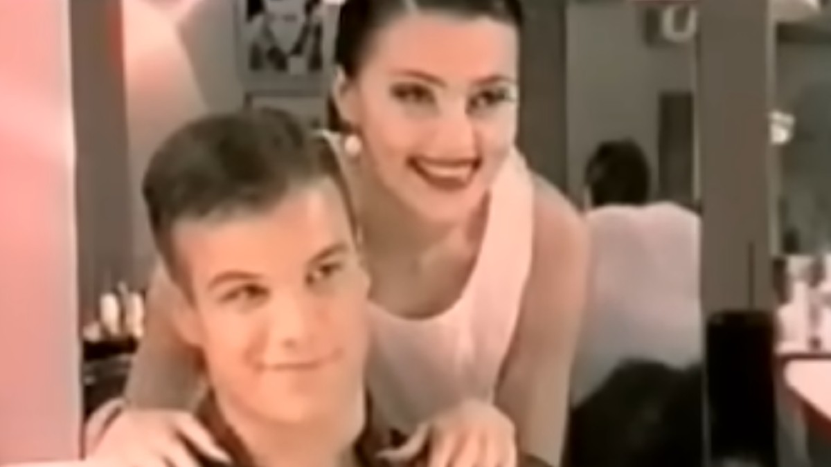 Drvoseča iz spota "Idi dok si mlad"