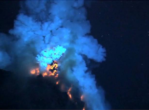 Zobacz wybuch podwodnego wulkanu