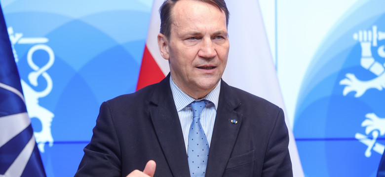 Trzęsienie ziemi w ambasadach. Minister Sikorski: preferencje prezydenta zostały uhonorowane