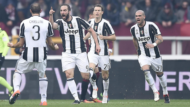 Szkoleniowiec Juventusu Turyn po wygranym meczu derbowym z Torino przyznał, że największa w tym zasługa dwójki Argentyńczyków. Gonzalo Higuain i Paulo Dybala zasłużyli na słowa pochwały.