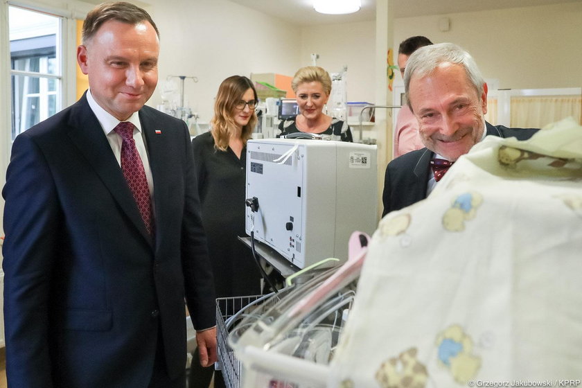 Andrzej Duda z żoną odwiedzili sześcioraczki w Krakowie