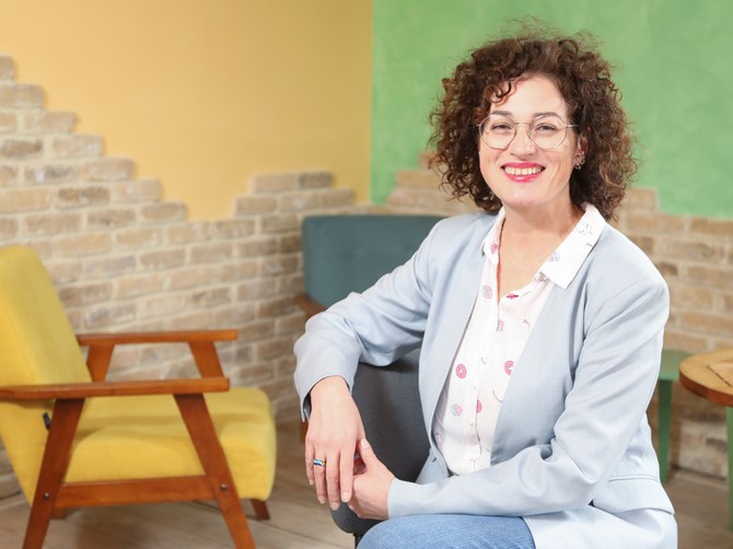Ivana je prvi put delićem svesti pomislila da je „možda ipak debela“ kada ju je devojka u redu za kasu pustila ispred sebe jer je mislila da je trudna