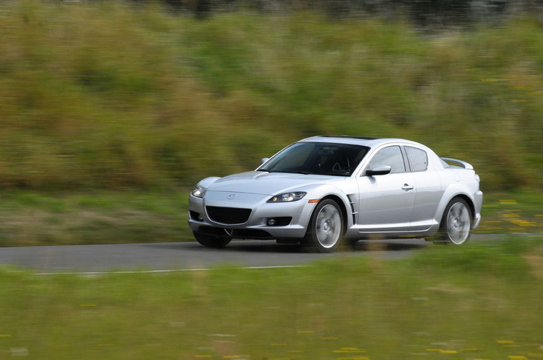 Mazda RX-8: Generator kosztów czy adrenaliny?