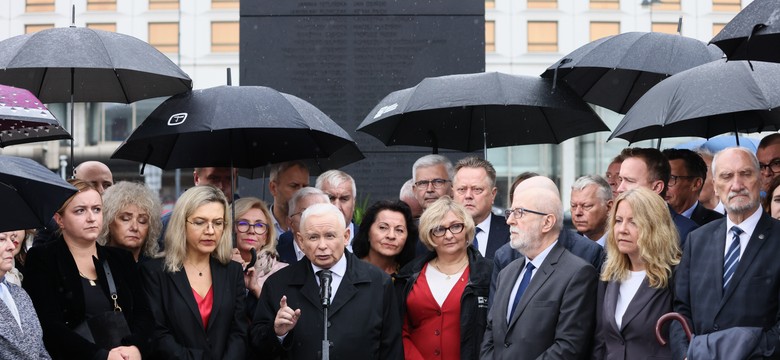 Szokujące słowa Kaczyńskiego na miesięcznicy. "Dzieło Putina i jego polskich sojuszników"