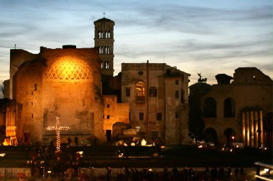 VATICAN-POPE-EASTER-GOOD FRIDAY