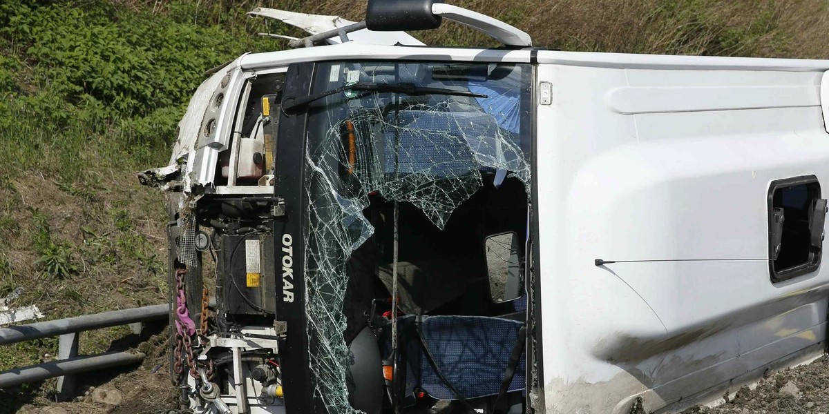 Rumuński autokar spadł w przepaść!