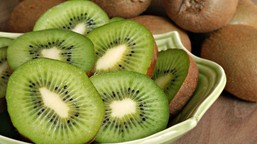 to najlepszy owoc na wsparcie trawienia. jedz dwie sztuki, a poczujesz różnicę