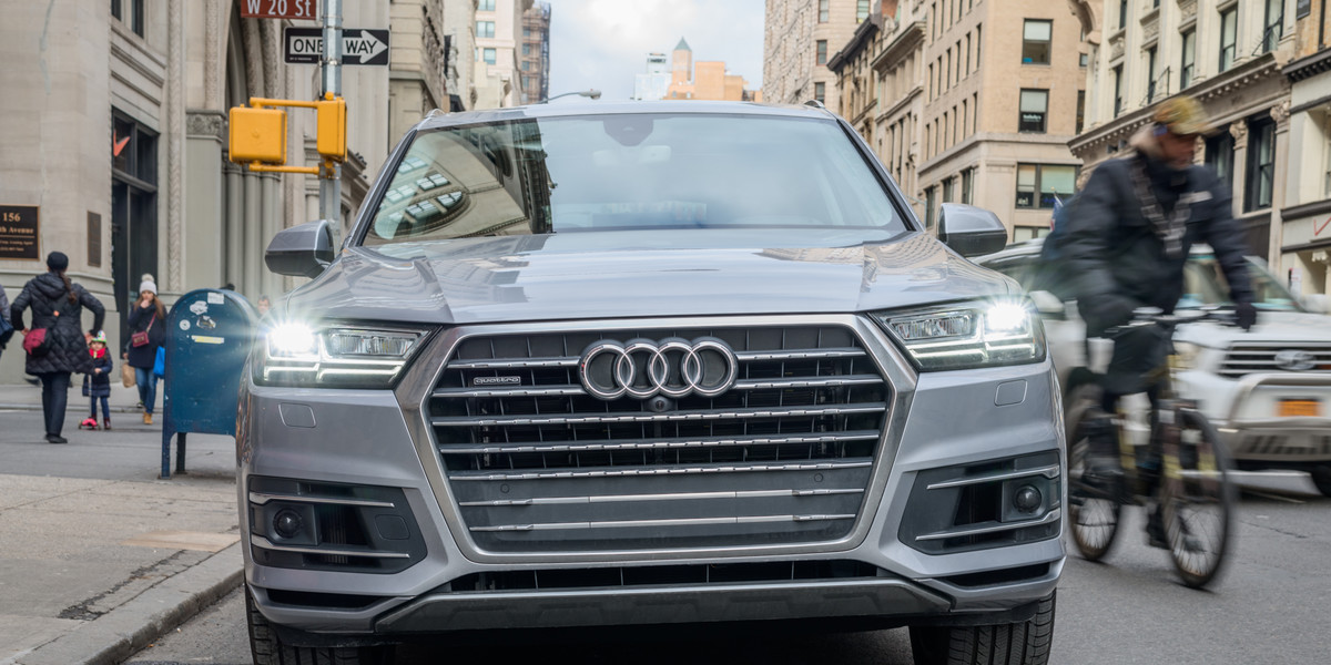 An Audi Q7 on the street of New York.