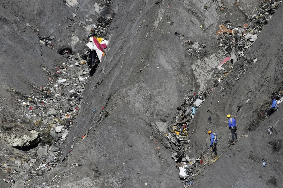 Mesto pada aviona Džermanvingsa u francuskim Alpima 2015.