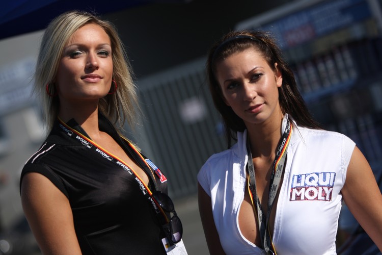 W niemieckim Oschersleben odbyła się ósma runda Mistrzostw Świata Samochodów Turystycznych