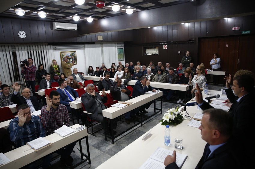 Samo četiri odbornika protiv nove predsednice