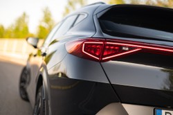 Cupra Formentor rozbiła bank. Ma 310 KM i świetny styl. Cena?