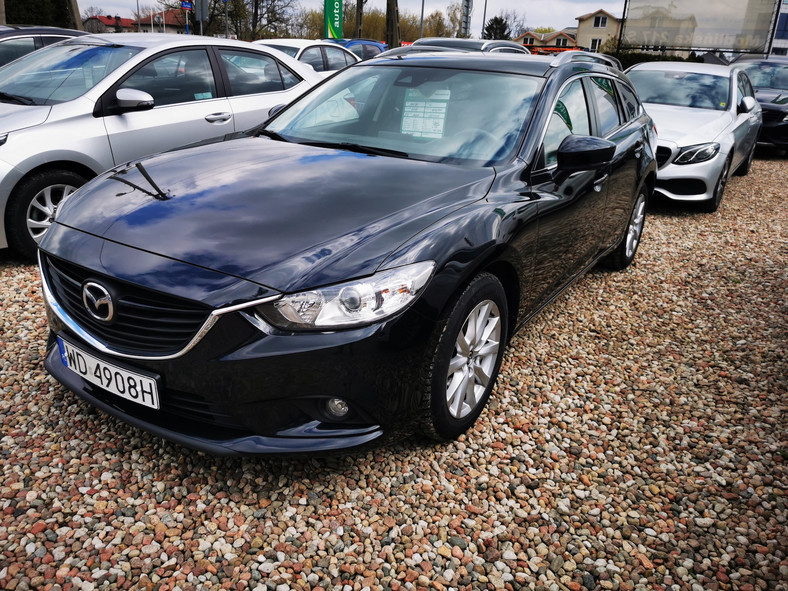 Ładne auto, "ładna" cena: czteroletnia Mazda 6 2.0/146 KM za 86 tys. zł