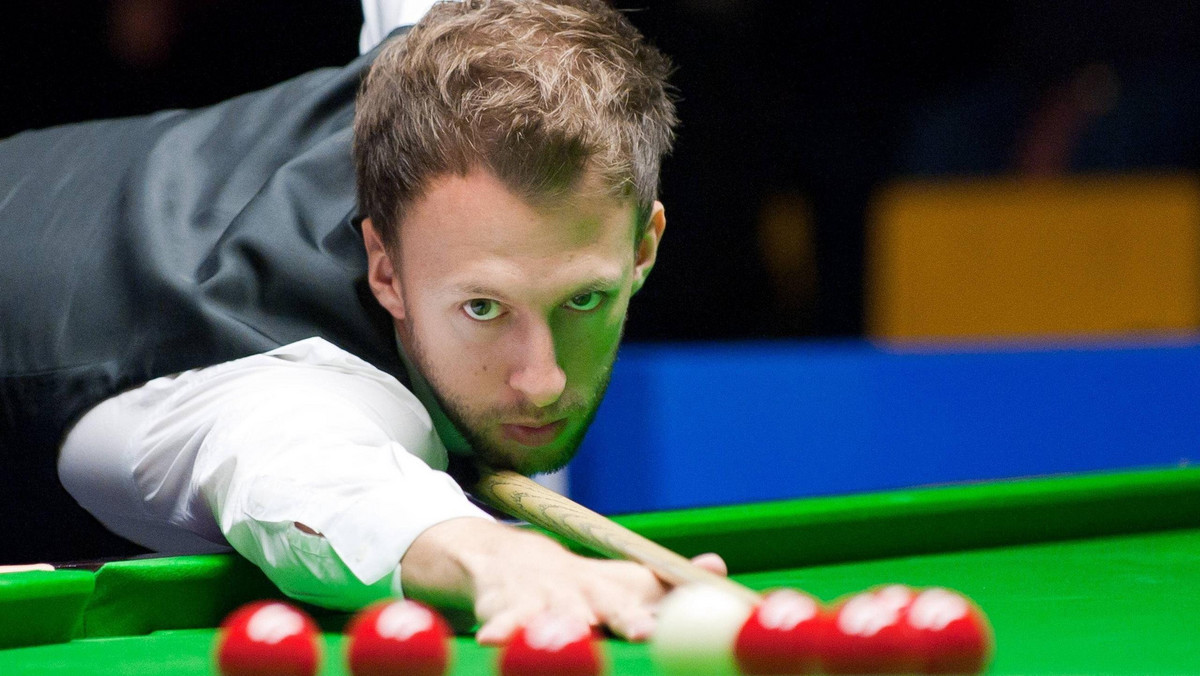 John Higgins, Judd Trump i Mark Selby potrzebowali ośmiu frejmów, aby znaleźć się w drugiej rundzie turnieju China Open. Wspomniani zawodnicy pokonali swoich rywali wynikami 5-3. Pierwszy z nich ograł Yu Delu, drugi zwyciężył z Andrew Higginsonem, a trzeci wyeliminował Marka Joyce’a.