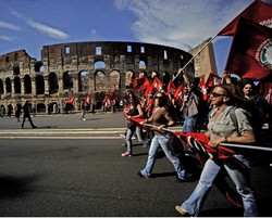 Włochy: rewolucja na rynku pracy ma uratować gospodarkę