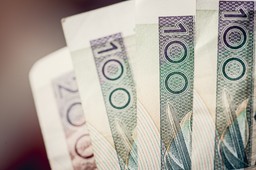 500+ a opieka naprzemienna: Gminy nie powinny badać, czy rodzice zajmują się dzieckiem w porównywalnych okresach?