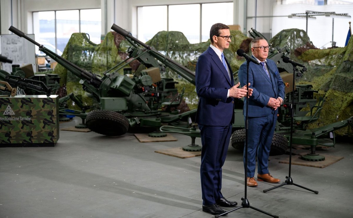 Mateusz Morawiecki, Henryk Łabędź