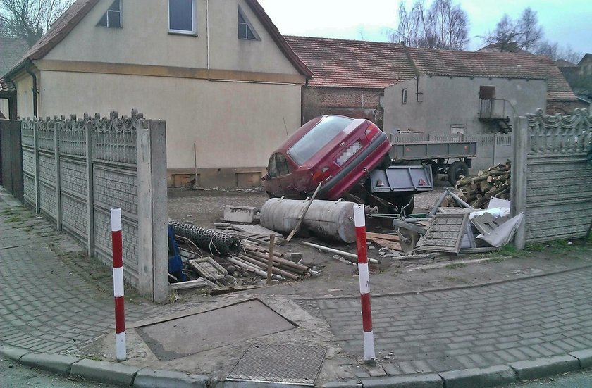 Pijany kierowca w Jaszowie