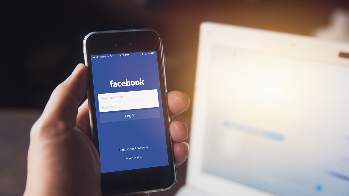 USA: Facebook wykrył aktywność fałszywych kont