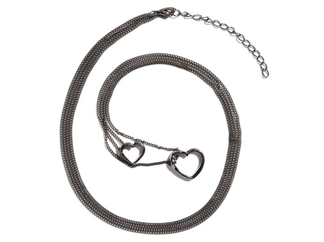 Walentynkowa biżuteria i akcesoria od Reserved