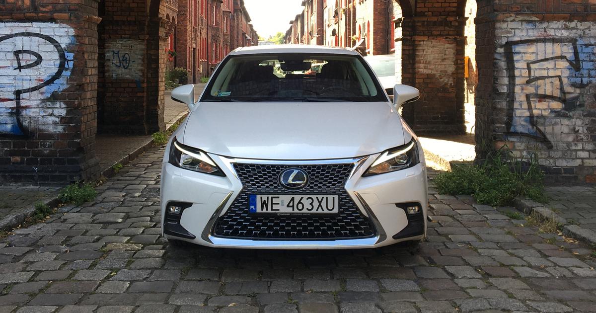 Lexus CT 200h w cenie Toyoty Corolli Test