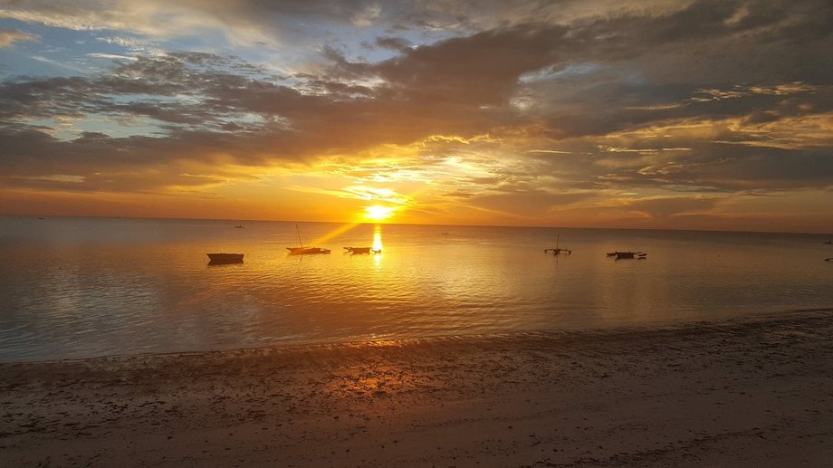 Zachód słońca na Zanzibarze