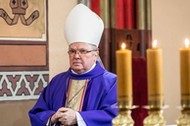 Arcybiskup senior archidiecezji wrocławskiej Marian Gołębiewski 