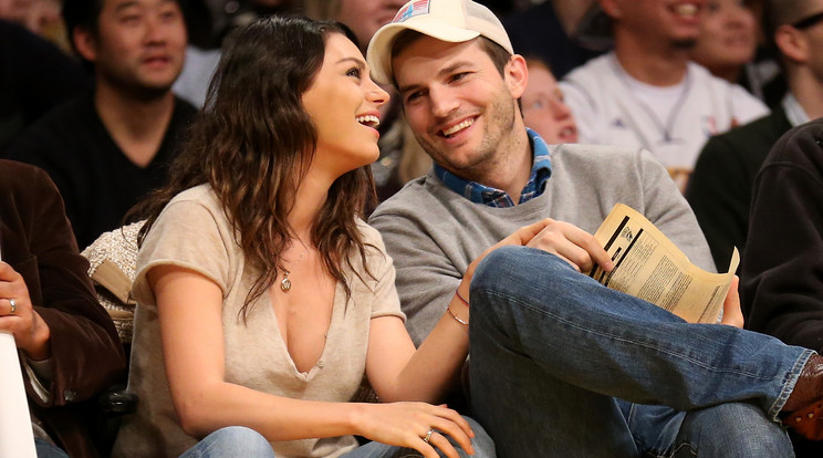 Ashton Kutcher és Mila Kunis tudatosan nem halmozzák el játékokkal a gyerekeiket /Fotó: GettyImages