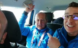 Dziennikarze TVP cieszą się z sukcesów skoczków i łamią przepisy