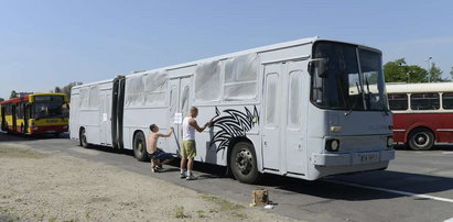 Legalne graffiti na autobusie