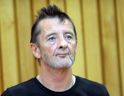 Perkusista AC/DC w opałach. Phil Rudd trafi za kratki?