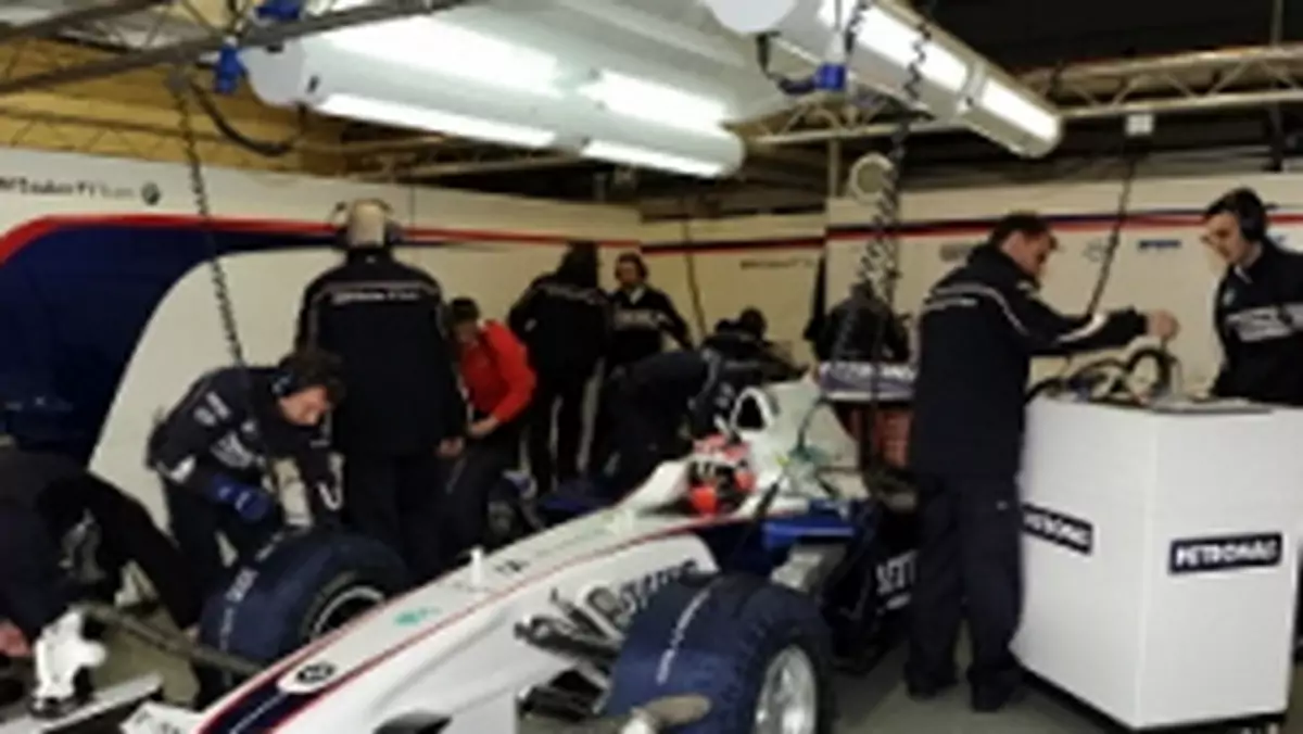 Testy w Jerez: 3. dzień - znów czerwona flaga Roberta Kubicy