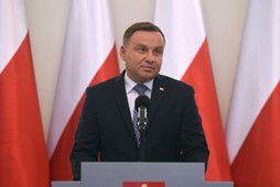 Prezydent Andrzej Duda przedstawil projekty ustaw o sadownictwie