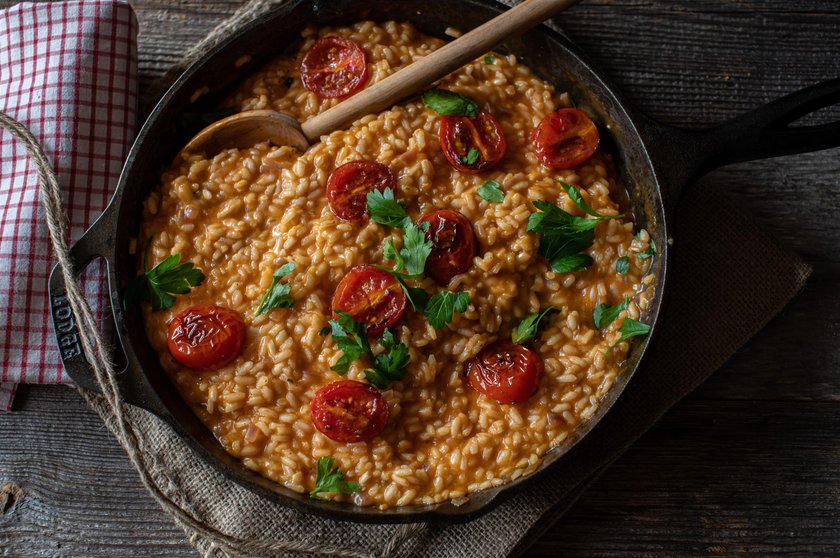 Risotto z boczkiem i pomidorkami  koktajlowymi