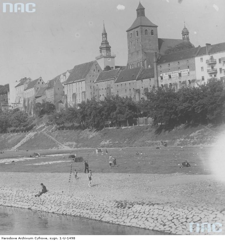 Zobacz, jak się kiedyś plażowało!