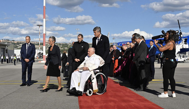 Papież: Ratowanie migrantów to obowiązek; obojętność "zakrwawiła Morze Śródziemne"