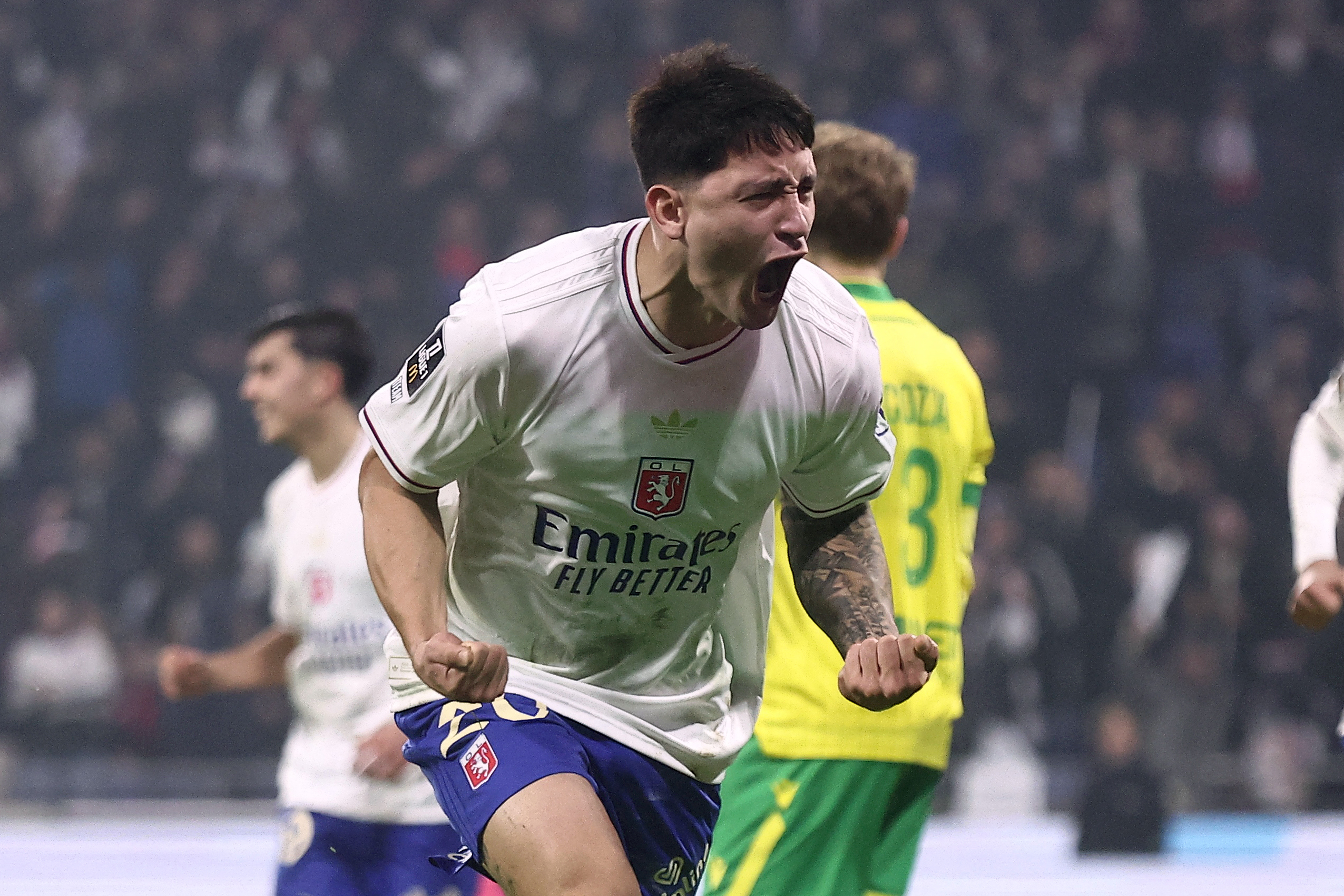 Malgré ses dettes : l'OL sacrifie 200 000 euros pour un club amateur