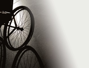 Jak pomóc opiekunom niepełnosprawnych? Ich potrzeby wciąż nie są zaspokojone [OPINIA]