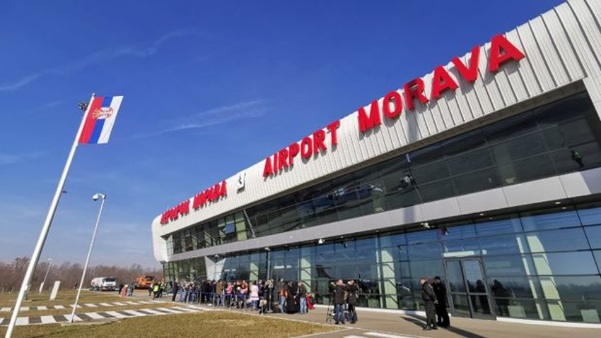 avion iz Soluna zbog nevremena nije mogao da sleti u Lađevce
