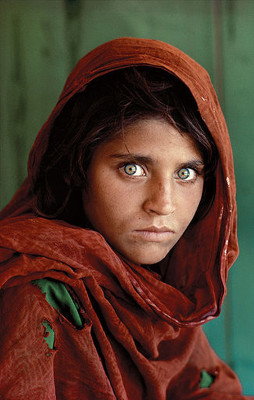 "Afgańska Dziewczyna" - słynne zdjęcie Steve'a McCurry'ego