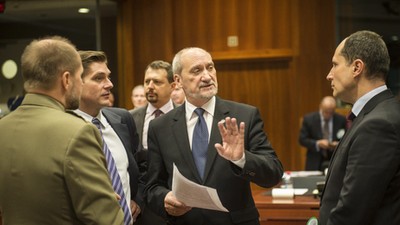 Antoni Macierewicz Bruksela Belgia