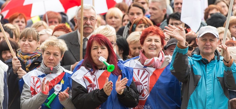 Pełzająca rewolucja w terenie. "Nigdy wcześniej nie mieliśmy do czynienia z tak brutalną polityką rządu"